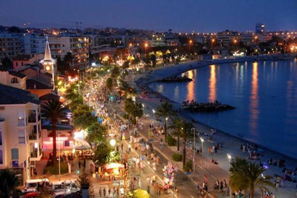 Sublime Haut De Villa Apercu Mer /Hippodrome / Cagnes-sur-Mer Dış mekan fotoğraf